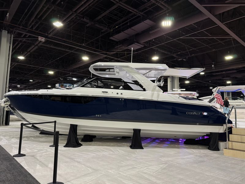 2026 Cobalt R35 Surf