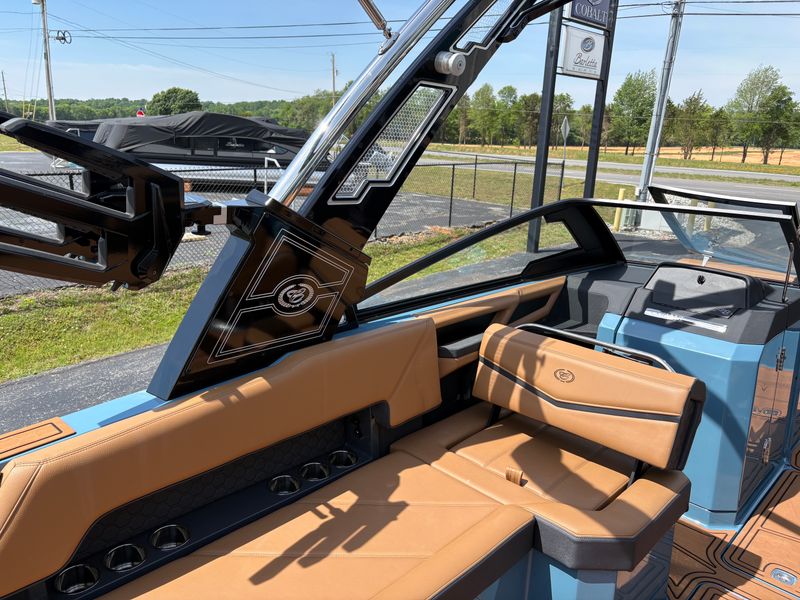 Boat Image 9