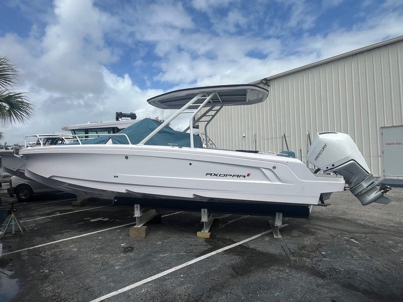 2026 Axopar 25 Cross Top