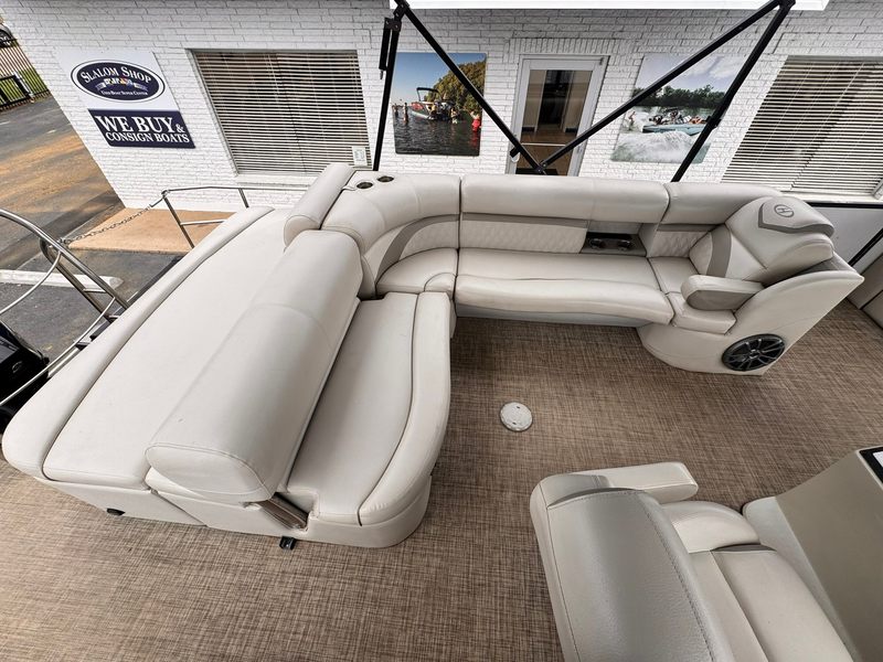 Boat Image 13