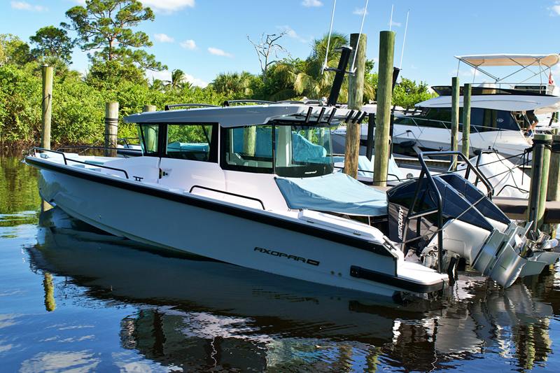 2026 Axopar 29 XC Cross Cabin