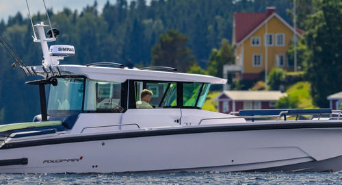 2026 Axopar 29 XC Cross Cabin