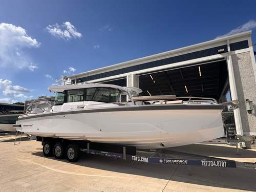 2026 Axopar 29 XC Cross Cabin