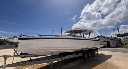 2026 Axopar 37 Sun Top