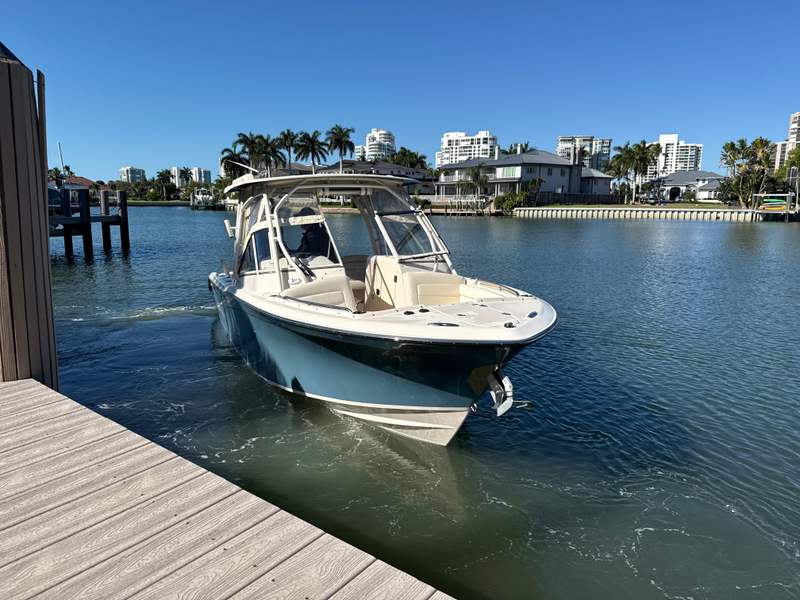 2022 Grady white Freedom 275