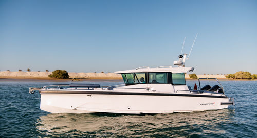 2026 Axopar 29 XC Cross Cabin